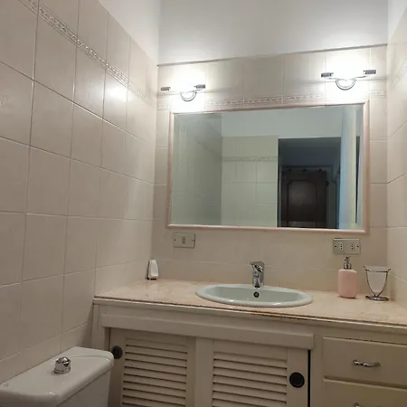 In Near Sandy Beaches Tatil Evi *